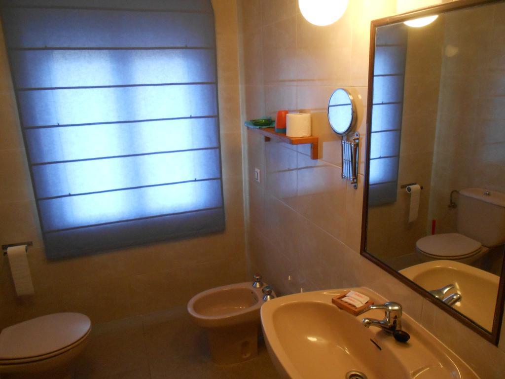 Hostal Restaurante El Abuelo Trobajo Del Camino Zimmer foto